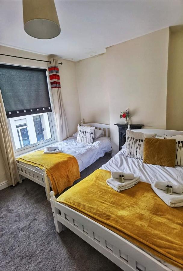 הוילה נוטינגהאם Kenrick Street Great House Available For Guests And Contractors Parking And Wifi מראה חיצוני תמונה