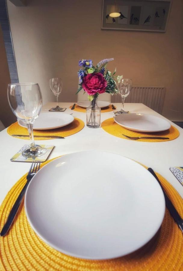 הוילה נוטינגהאם Kenrick Street Great House Available For Guests And Contractors Parking And Wifi מראה חיצוני תמונה