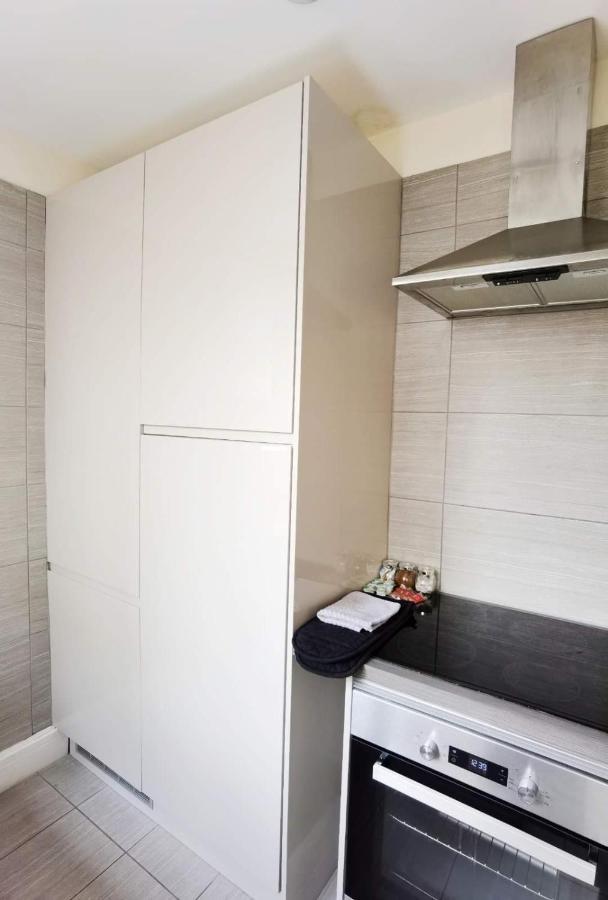 הוילה נוטינגהאם Kenrick Street Great House Available For Guests And Contractors Parking And Wifi מראה חיצוני תמונה