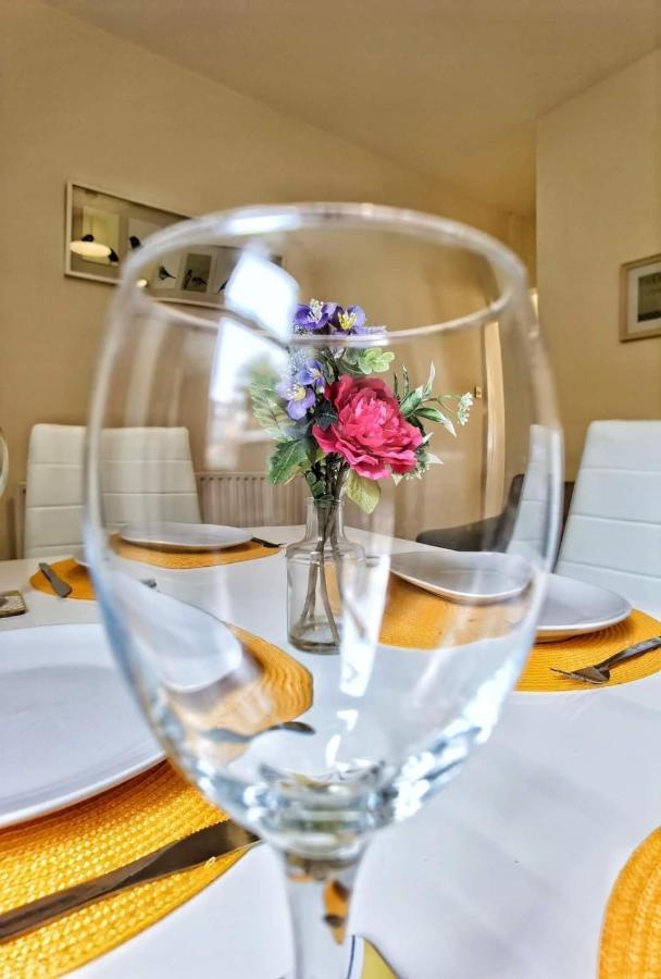 הוילה נוטינגהאם Kenrick Street Great House Available For Guests And Contractors Parking And Wifi מראה חיצוני תמונה