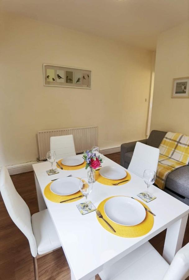 הוילה נוטינגהאם Kenrick Street Great House Available For Guests And Contractors Parking And Wifi מראה חיצוני תמונה