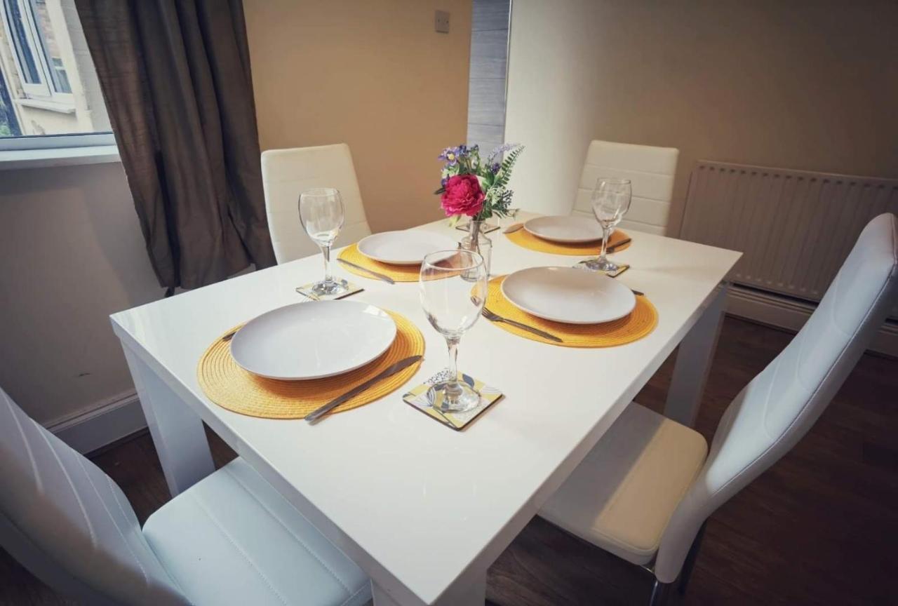 הוילה נוטינגהאם Kenrick Street Great House Available For Guests And Contractors Parking And Wifi מראה חיצוני תמונה